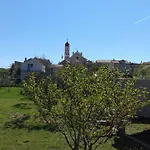 Apartment Frane