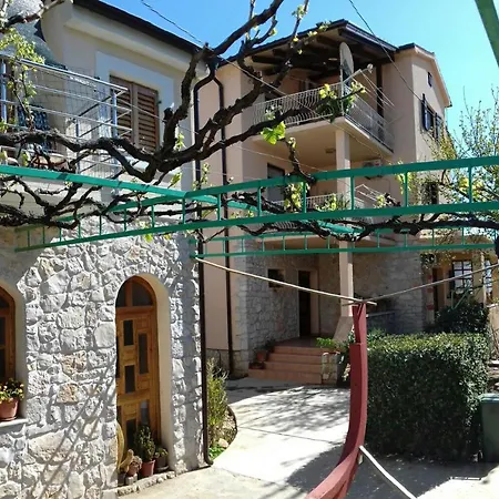 Frane Apartment Betina (Sibenik-Knin)