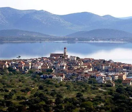 Frane Διαμέρισμα