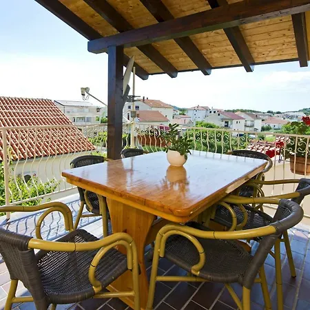 Apartment Frane *